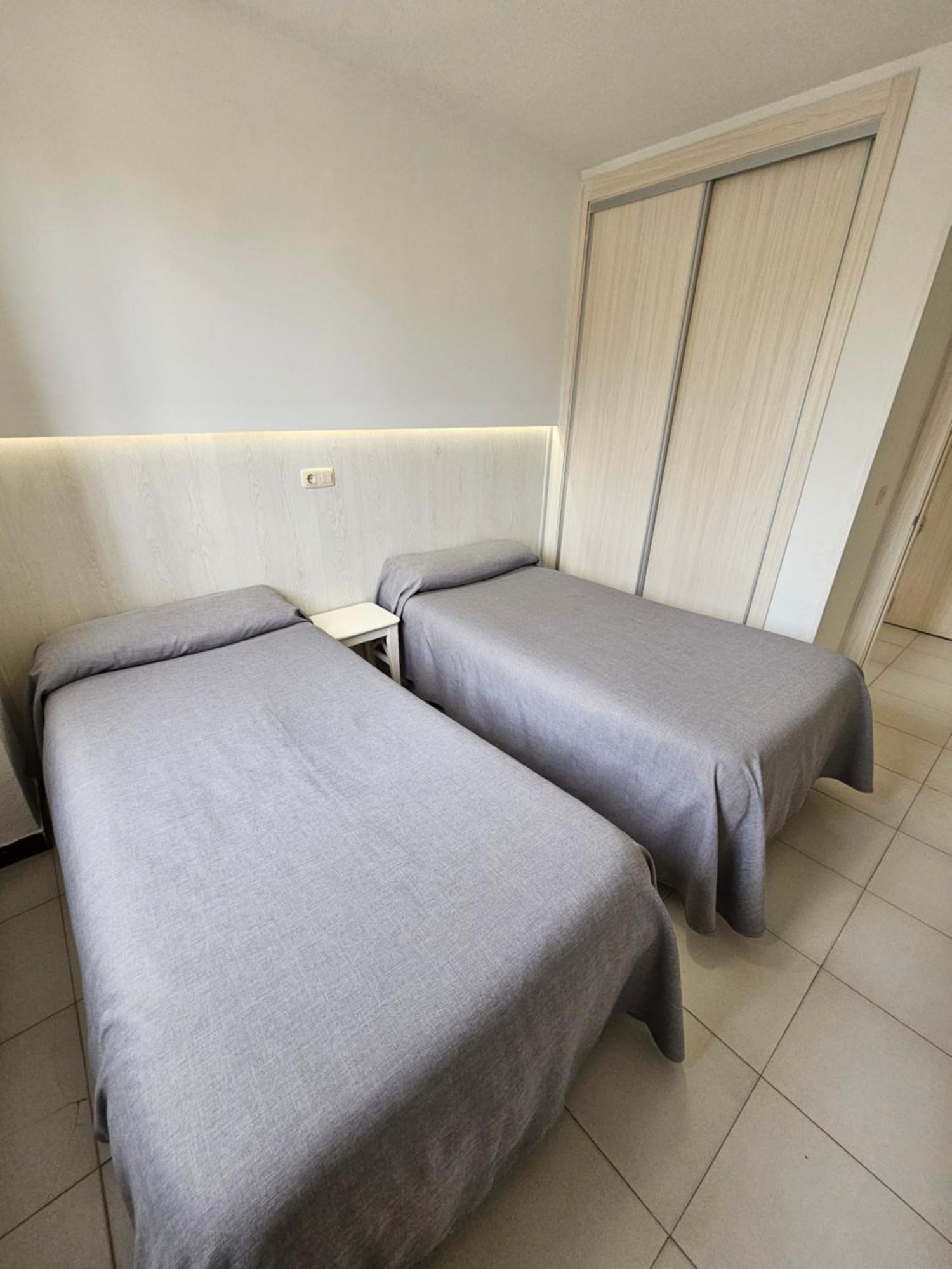 Apartamentos Maria Victoria Benidorm Luaran gambar