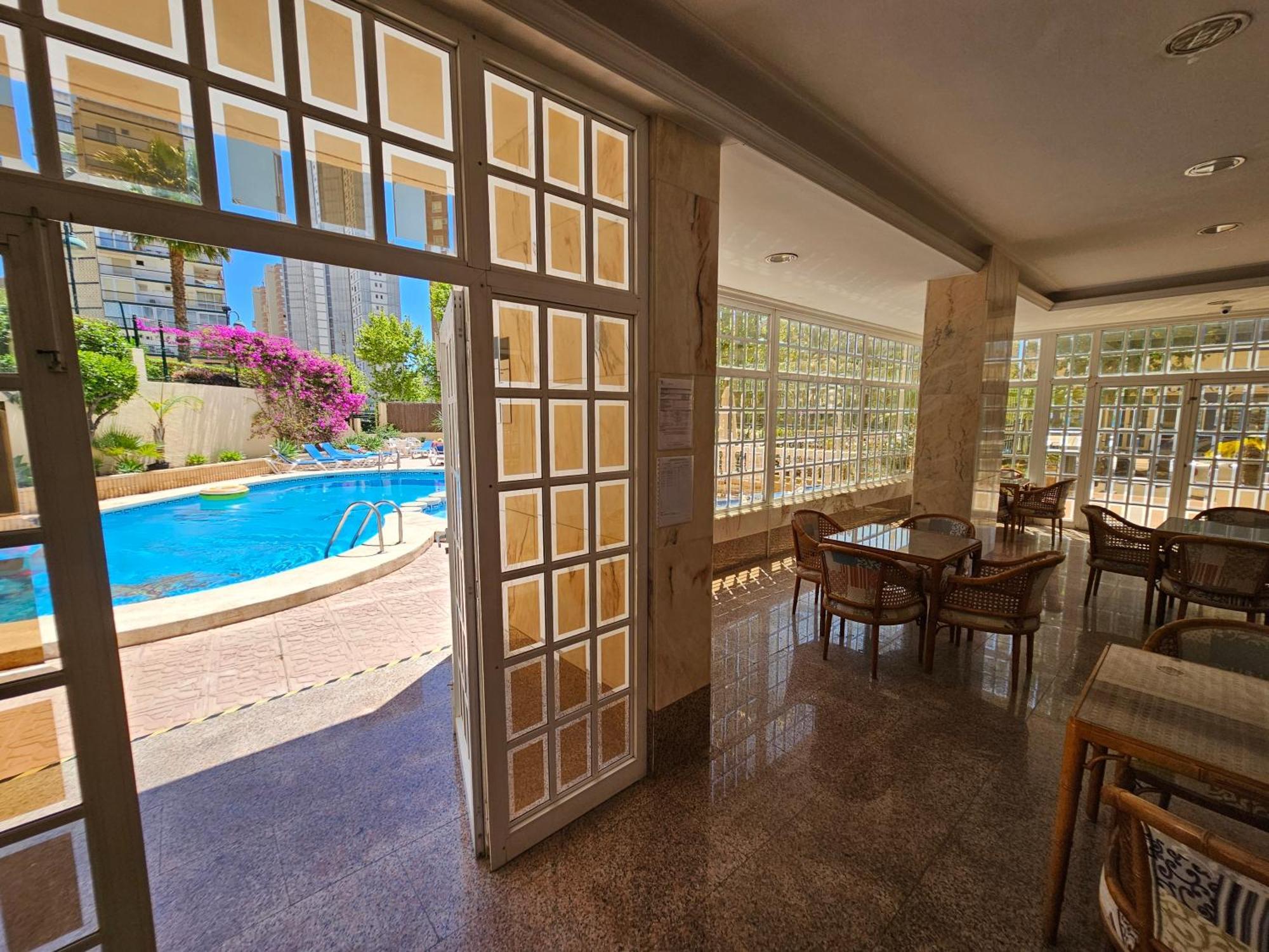 Apartamentos Maria Victoria Benidorm Luaran gambar